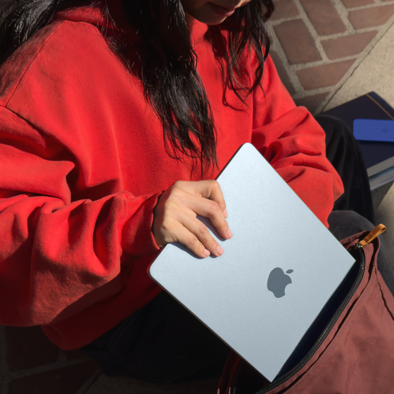 Apple MacBook Air 13" (M4, 10C / 8C, 2025) 16 ГБ, 256 ГБ SSD, Небесно-голубой