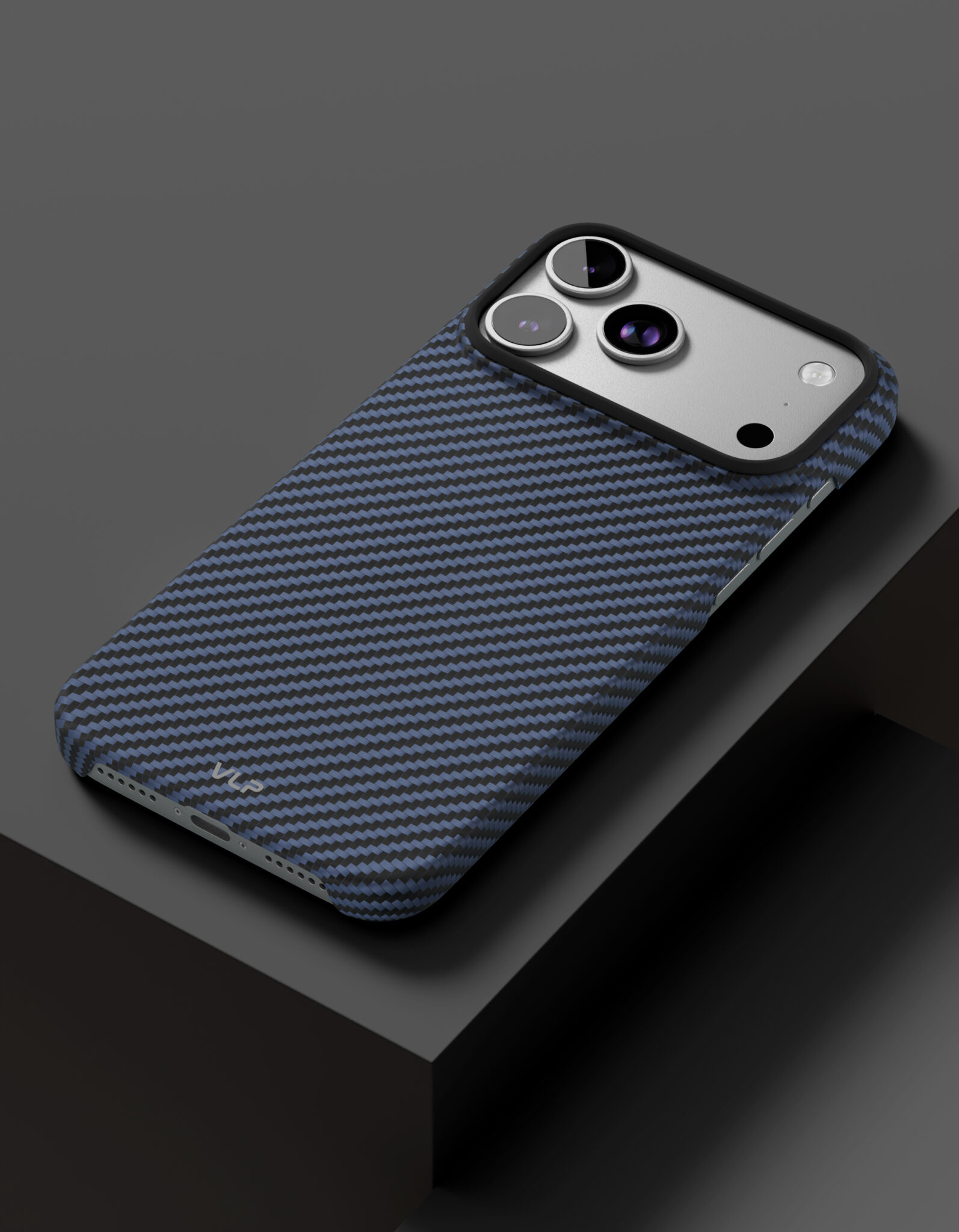 На фото изображено Чехол защитный VLP Kevlar Case с MagSafe для iPhone 17 Pro Max, синий